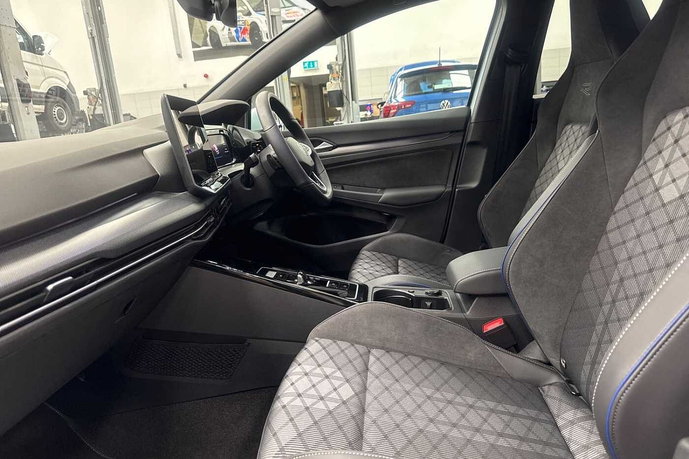 Volkswagen Golf Hatch R-Line 2.0 TDI 150ps 7-Speed DSG 5 Door