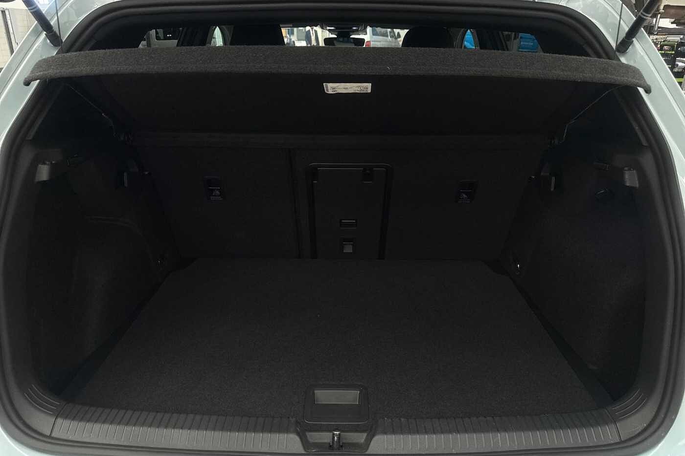 Volkswagen Golf Hatch R-Line 2.0 TDI 150ps 7-Speed DSG 5 Door