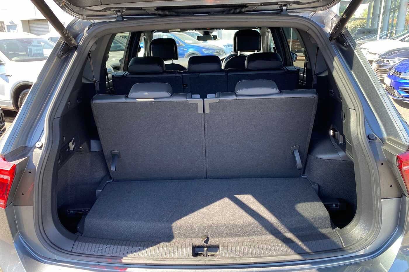 Volkswagen Tiguan Allspace 1.5 TSI R-Line SUV 5dr Petrol DSG Euro 6 (s/s) (150 ps)